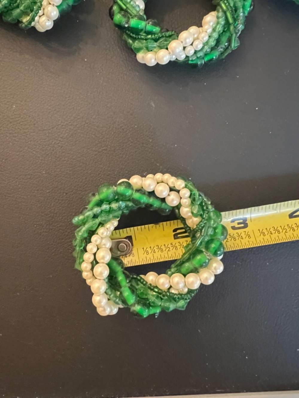 Christmas 14 wisted multi-strand beaded napkin rings emerald green & faux pearls - Picture 4 of 9